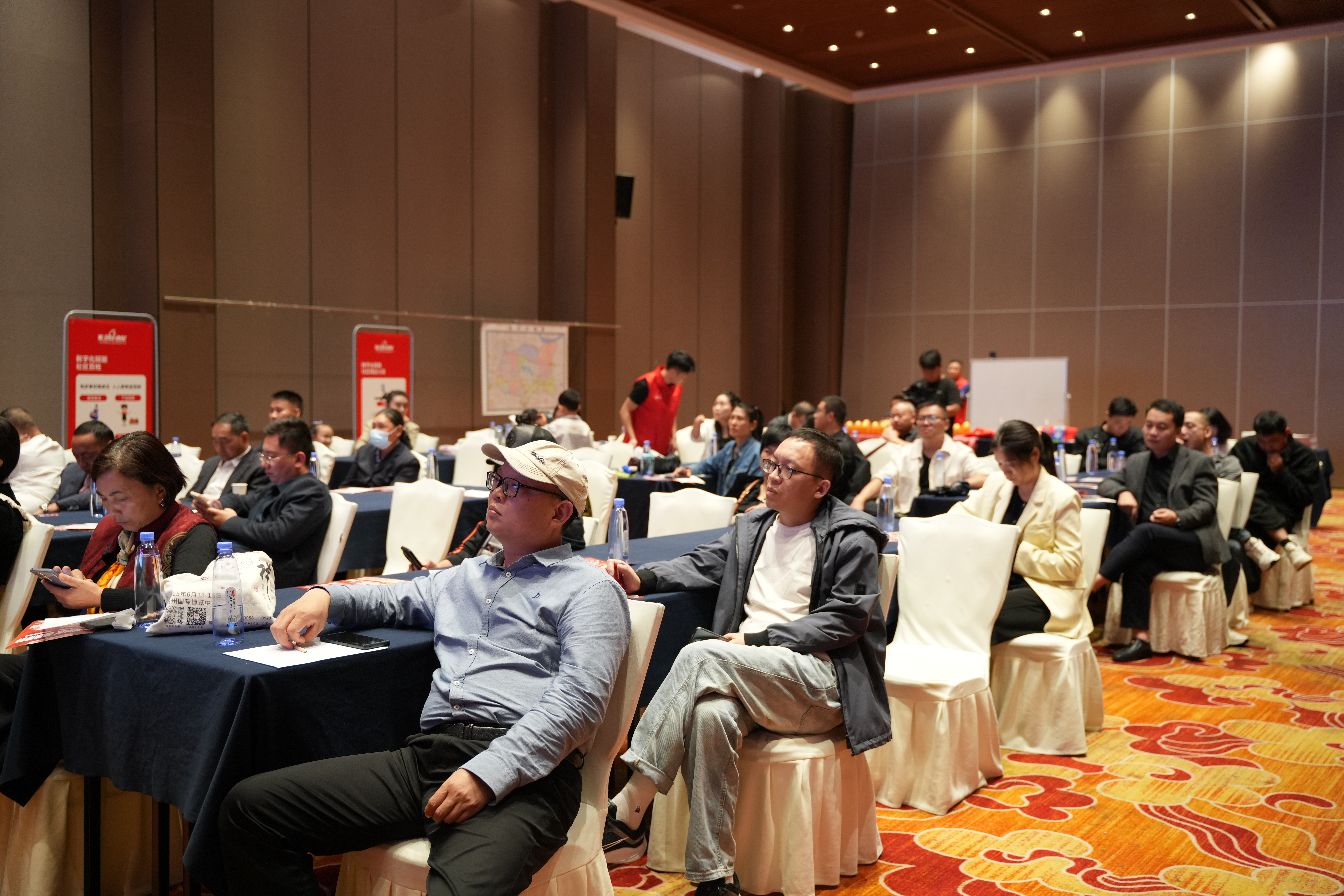 抢占社区经济新风口！家事速配郑州招商